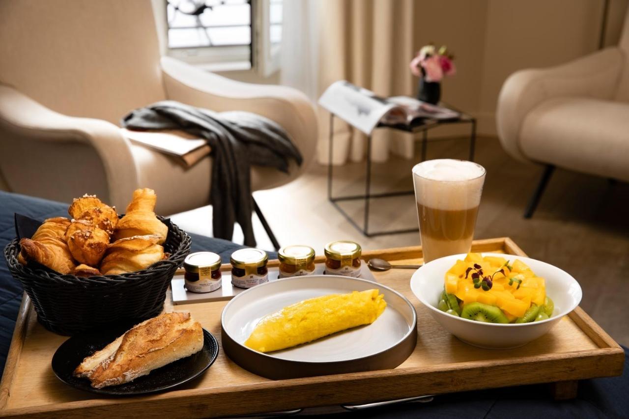 Deluxe Double Room,1431583624:JPEG